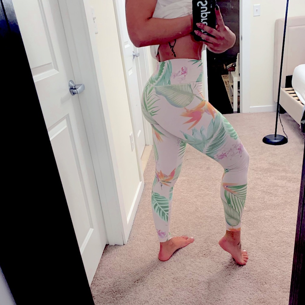 Spiritual Gangster birds of paradise legging
